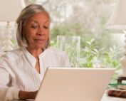 Retired woman applying for mystery shopping.